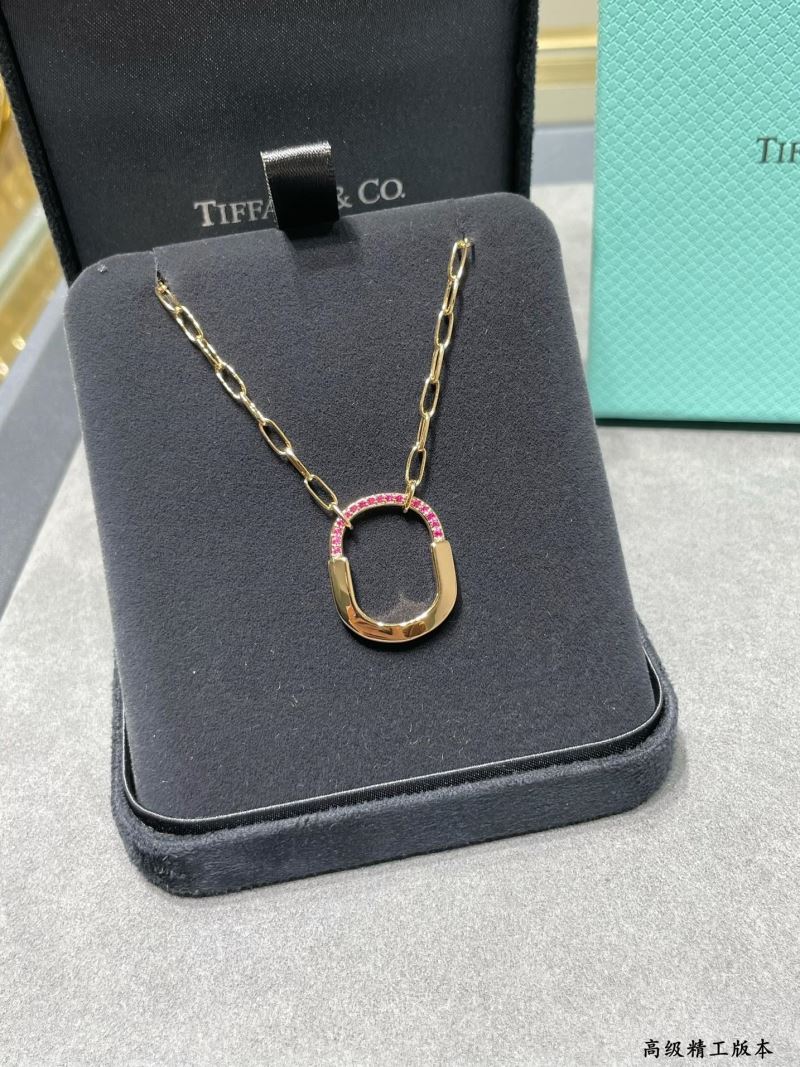 T*f*ny necklaces